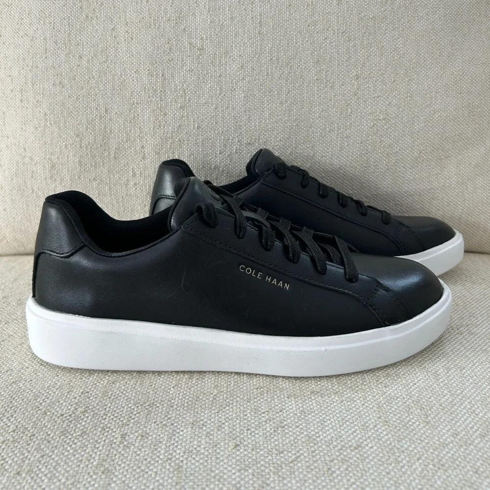 Cole Haan Woman's Size 7B GC Black Leather Sneakers Classic Lace Up NWOT - Picture 2 of 7